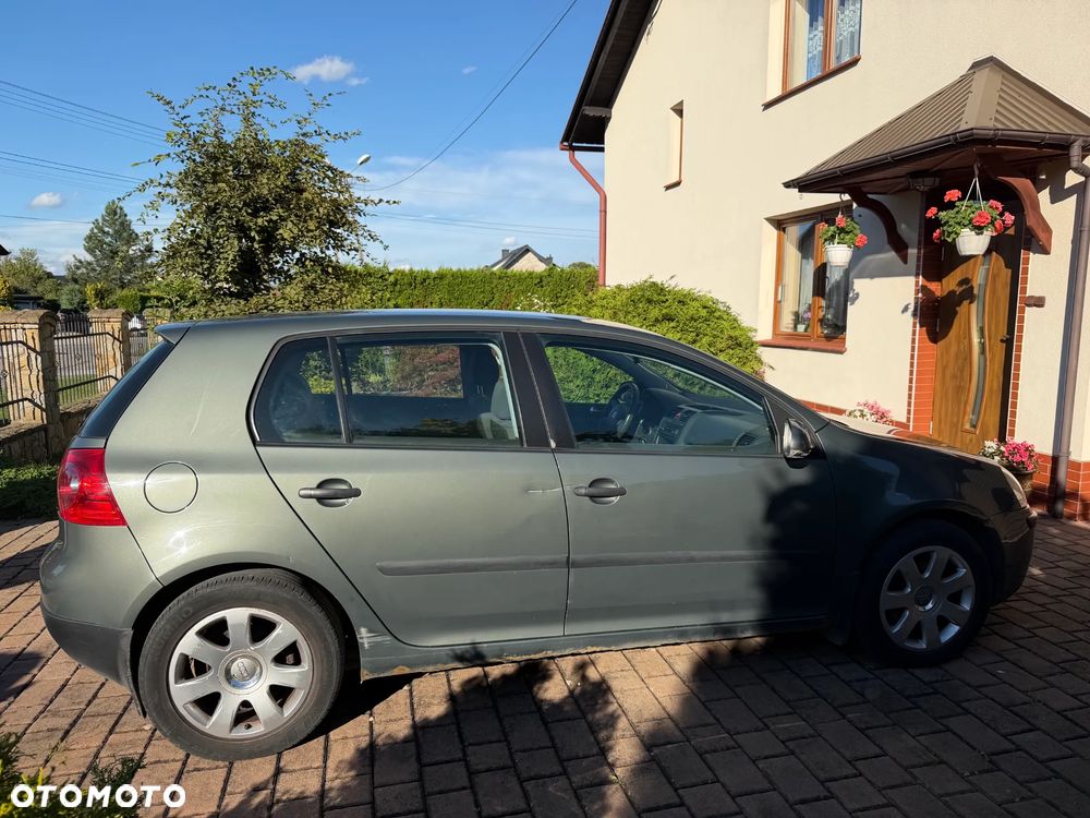 Volkswagen Golf 1.9 TDI Comfortline - 4