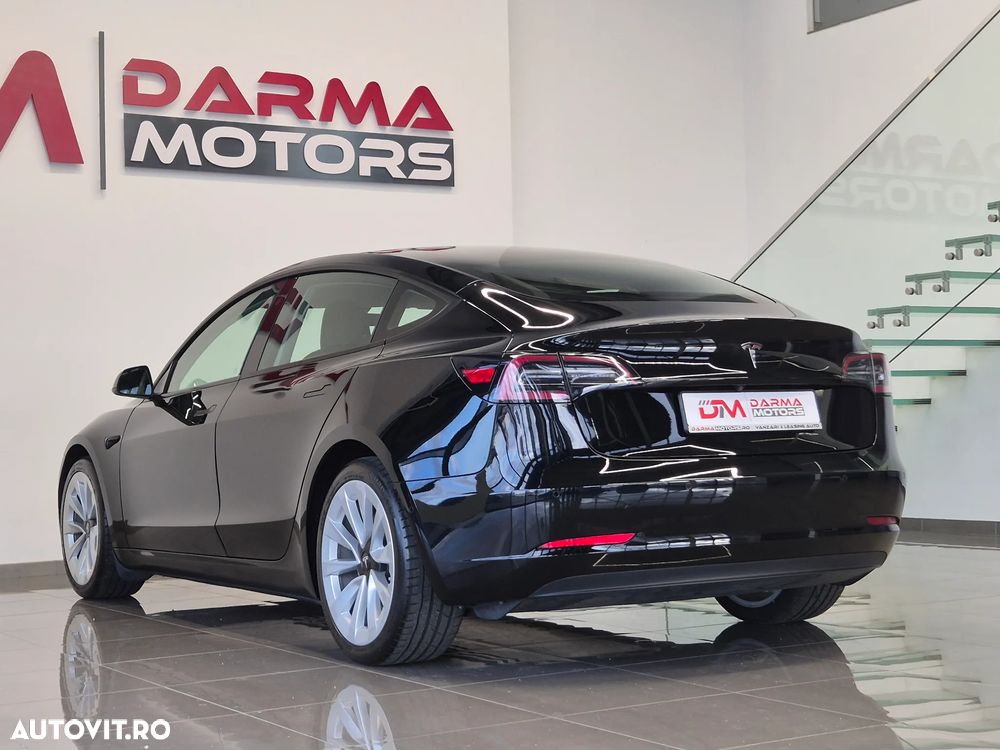 Tesla Model 3 Standard Reichweite Plus Hinterradantrieb - 6