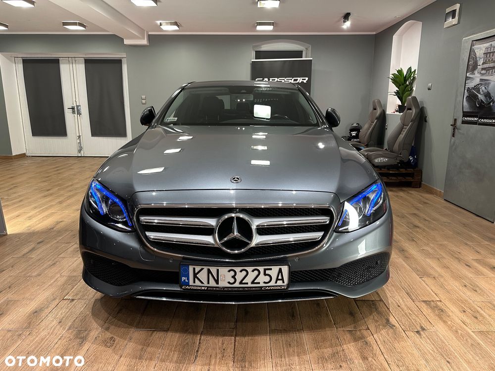 Mercedes-Benz Klasa E 220 d 4-Matic Business Edition 9G-TRONIC - 2