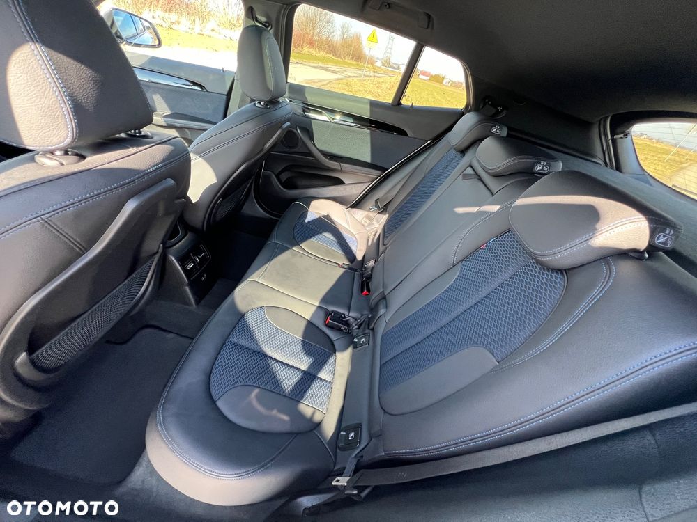 BMW X2 - 18