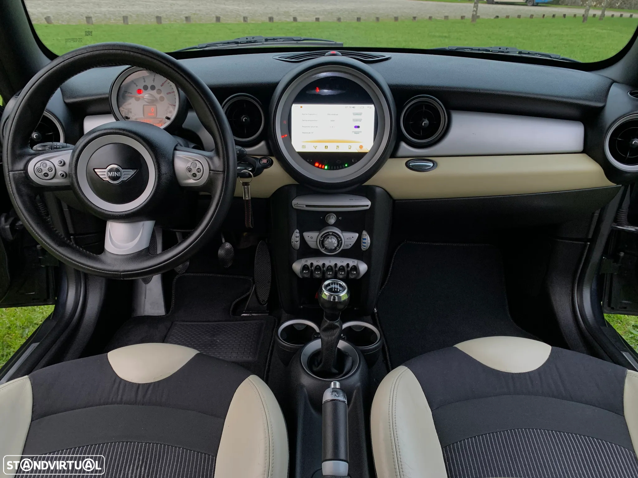 MINI 3 Portas Cooper D - 45