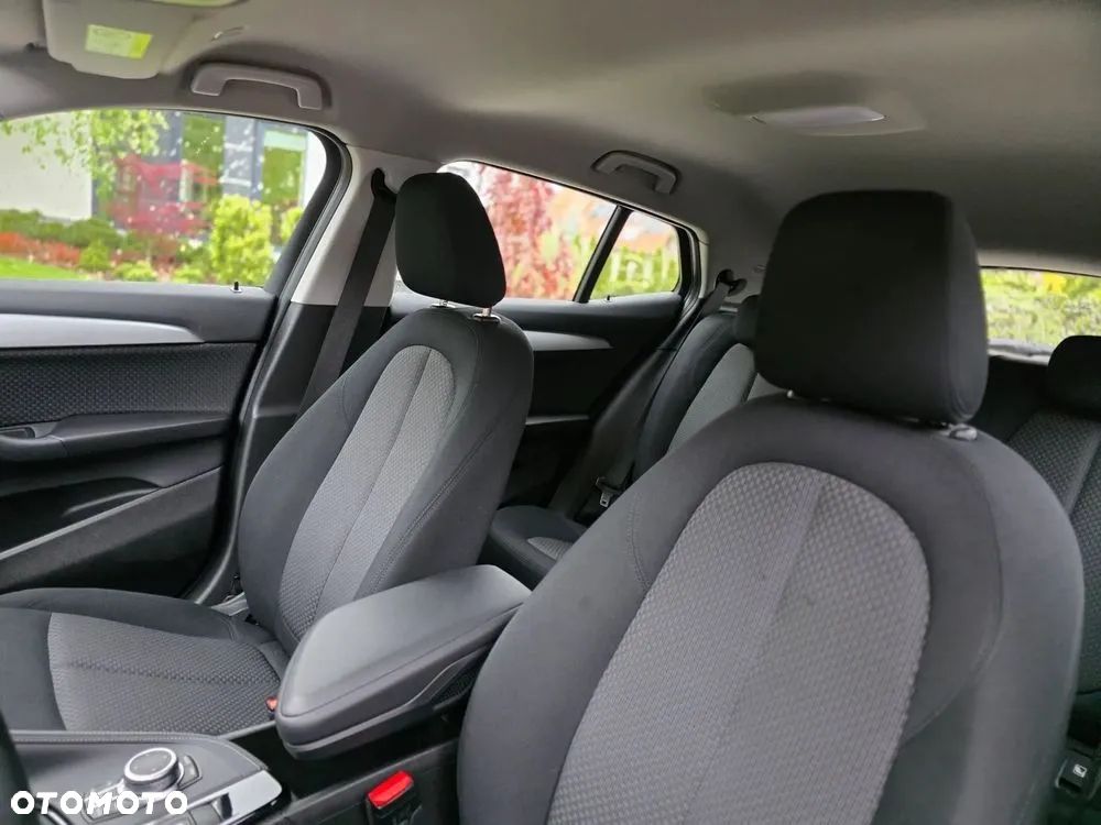 BMW X2 sDrive18d Business Edition sport - 20