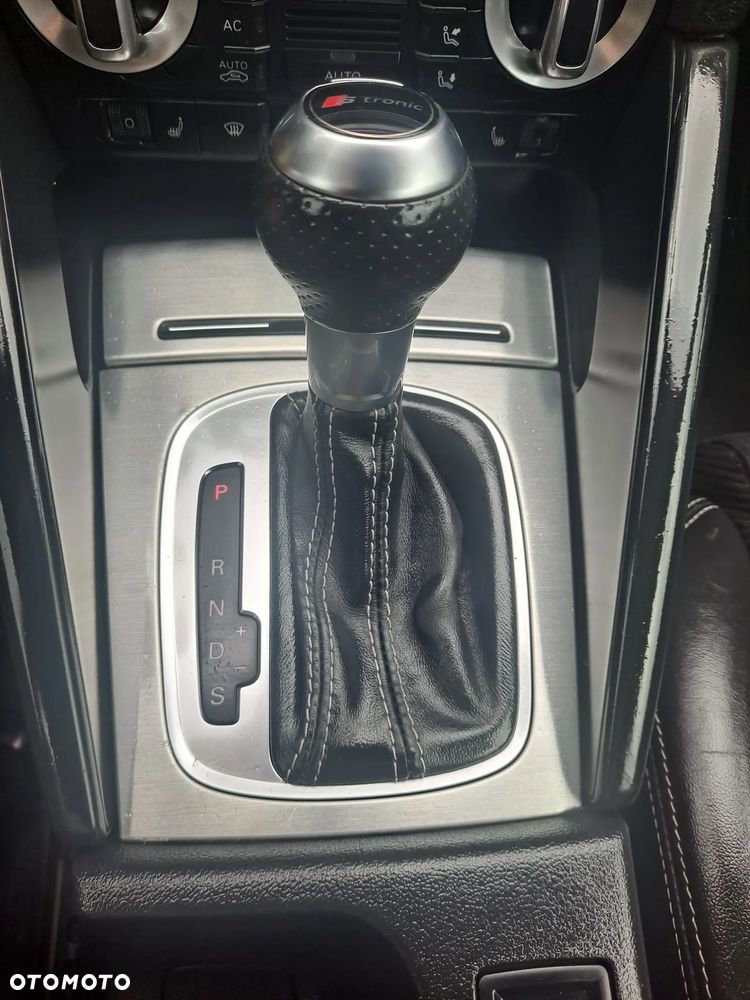 Audi A3 Cabrio 2.0 TDI DPF S tronic S Line Sportpaket - 16