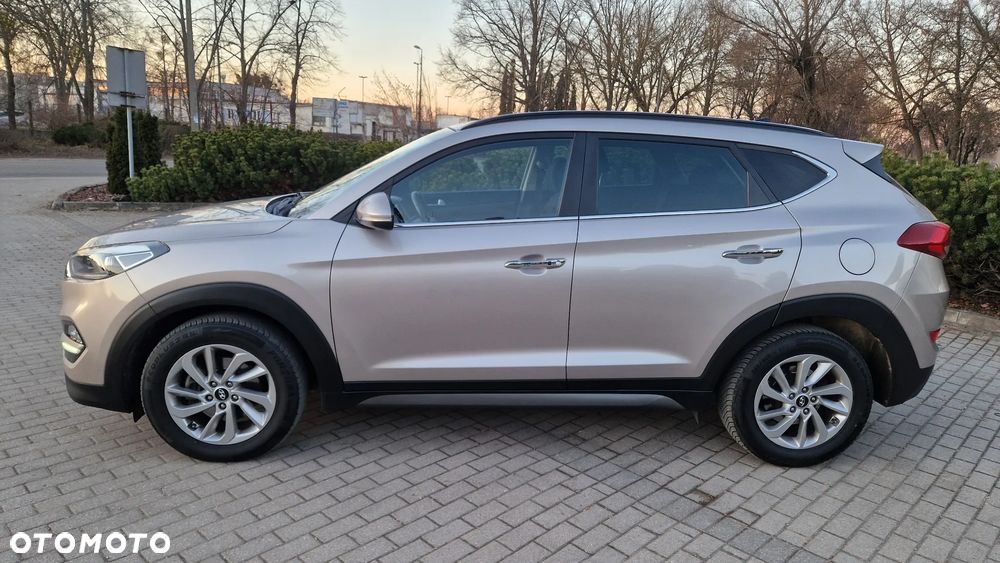 Hyundai Tucson blue 1.7 CRDi 2WD Passion Plus - 2