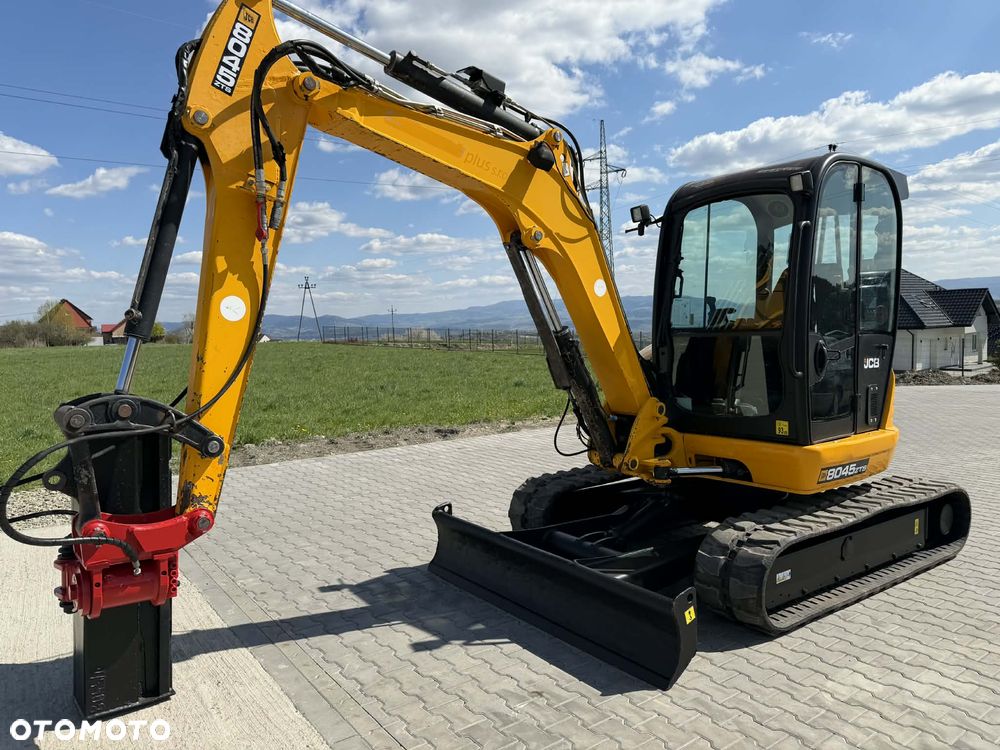 JCB 8045 - 1