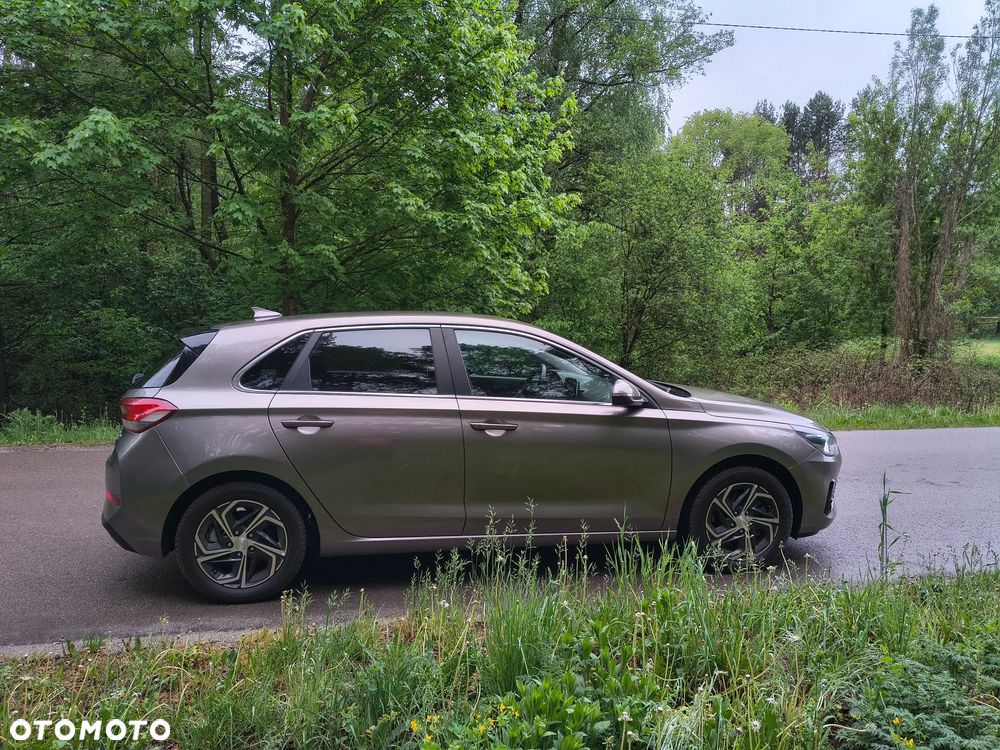 Hyundai i30 1.5 DPI Comfort - 10
