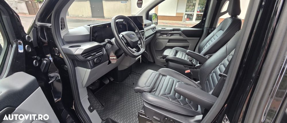 Ford Tourneo Custom Bus 320S 2.0 EcoBlue 170 CP 8AT L1H1 FWD Titanium - 8