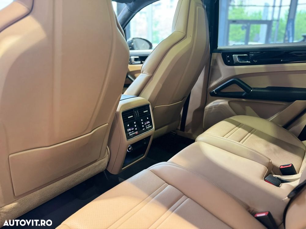 Porsche Cayenne S Tiptronic S - 15