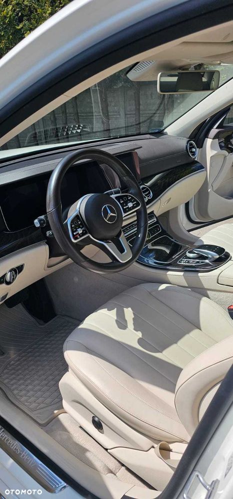 Mercedes-Benz Klasa E - 4