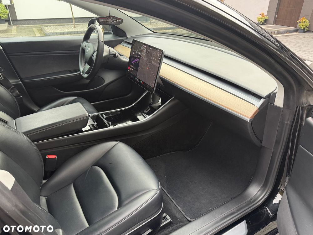 Tesla Model 3 Performance AWD - 14