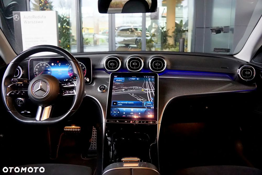 Mercedes-Benz Klasa C 180 9G-TRONIC AMG Line - 27