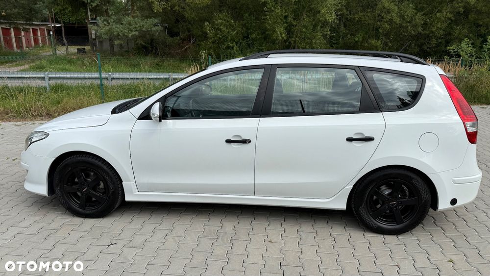 Hyundai i30 1.4 Classic + World Cup - 11