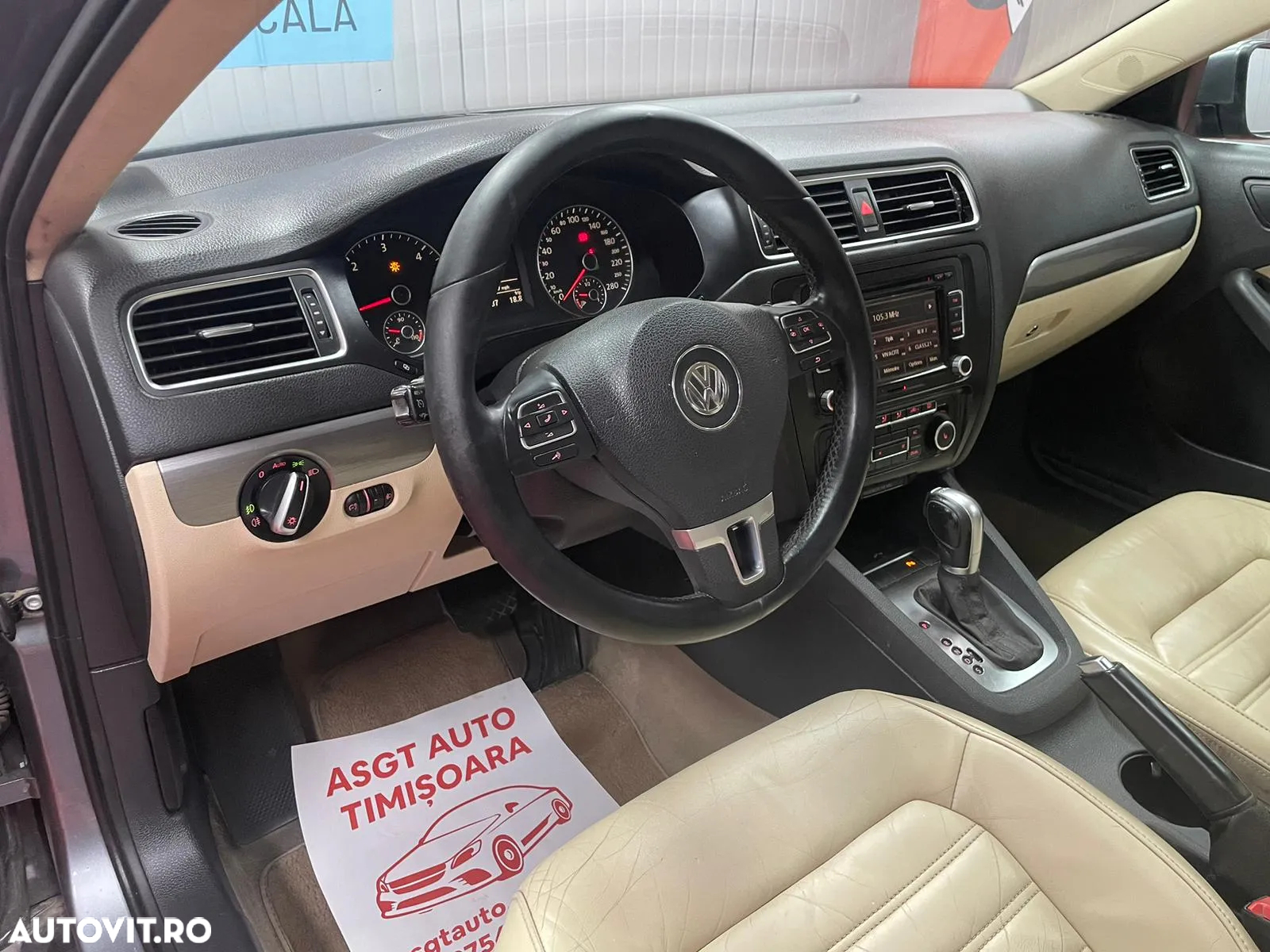 Volkswagen Jetta - 10