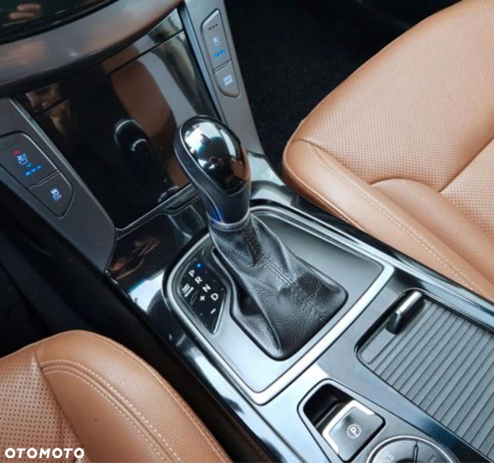 Hyundai i40 Kombi 1.7 CRDi DCT Premium - 11