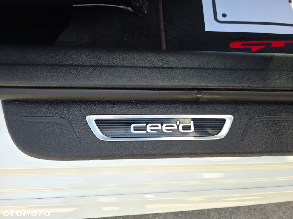 Kia Ceed 1.6 T-GDI GT-Challenge - 23