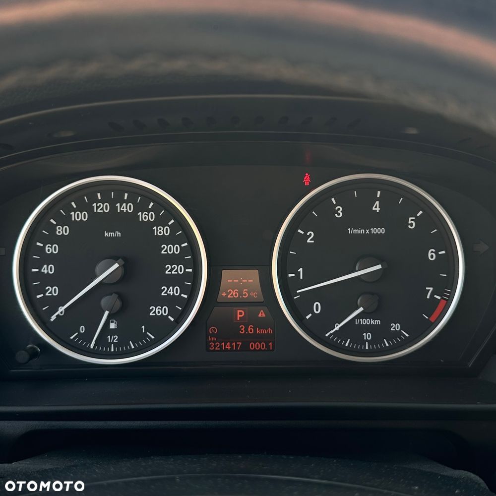 BMW Seria 5 - 21
