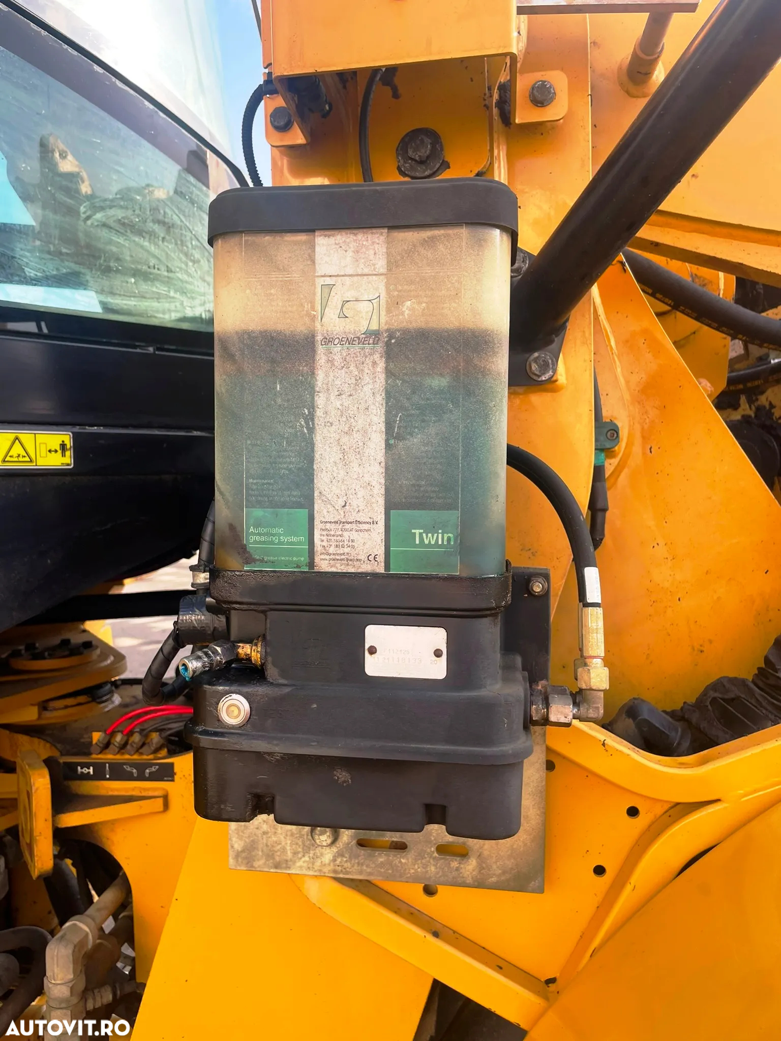 Caterpillar 938K - 16