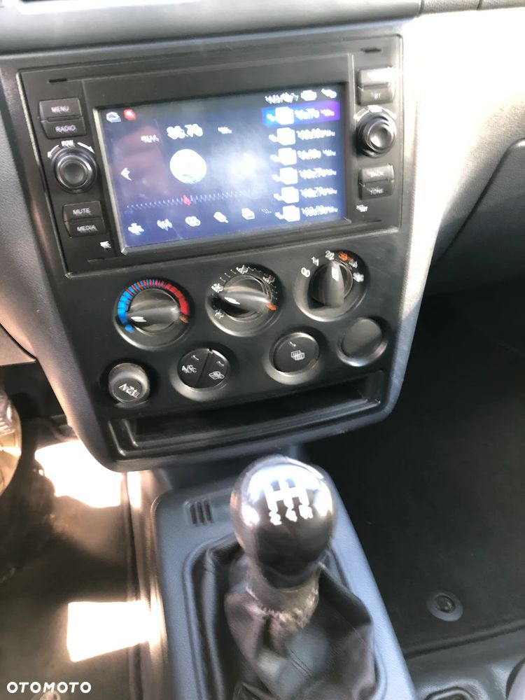 Ford TRANSIT COONECT T230L 1.8TDCI - 17