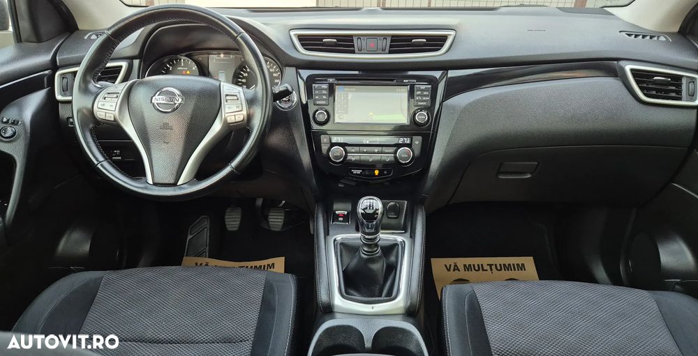 Nissan Qashqai 1.5 DCI N-Connecta - 6