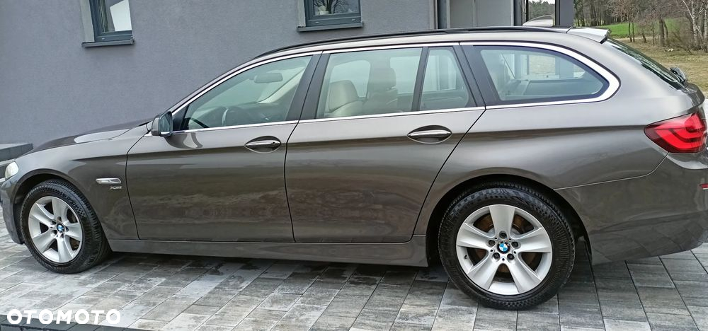 BMW Seria 5 525d xDrive Luxury Line - 3
