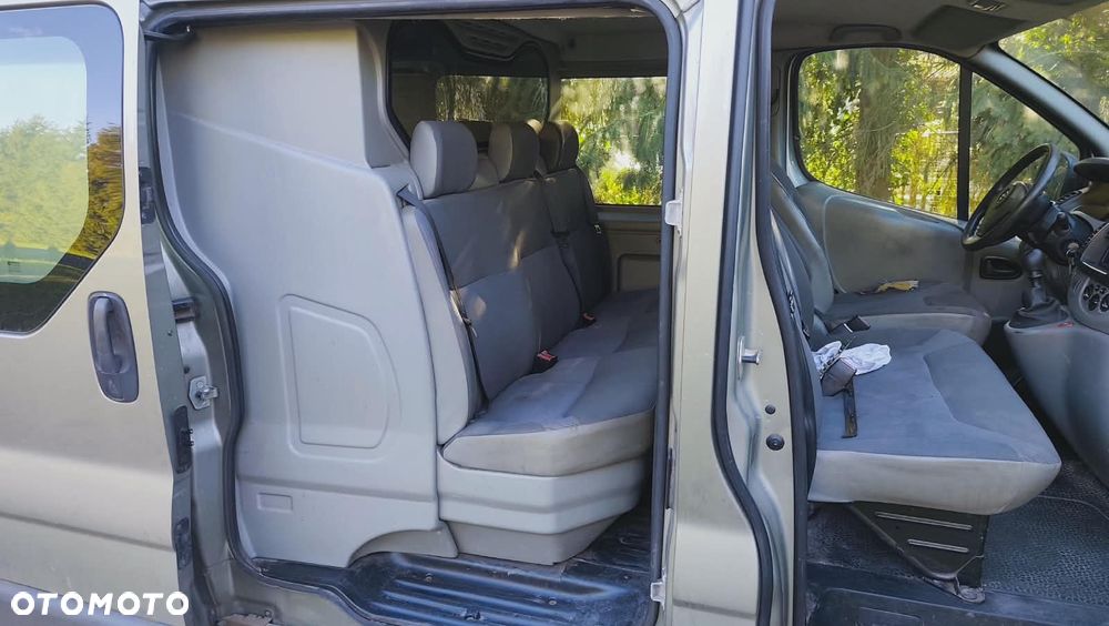Opel Vivaro - 8