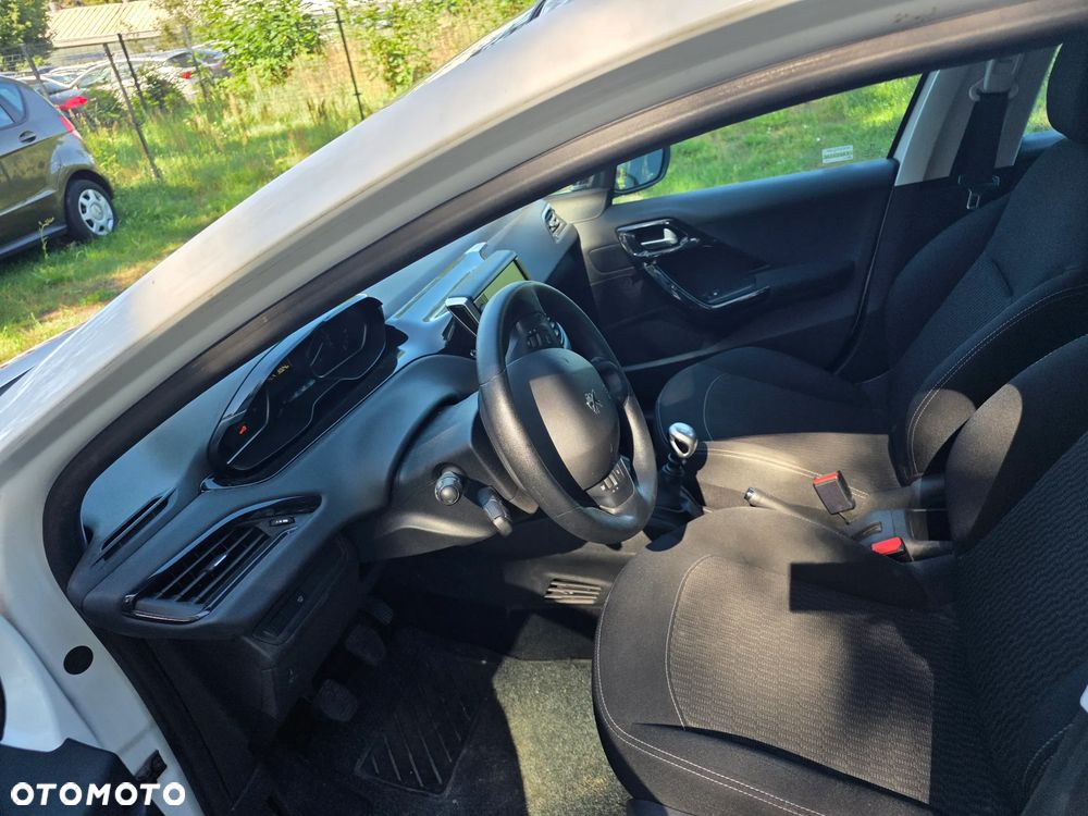 Peugeot 208 BlueHDi 100 Active Pack - 13