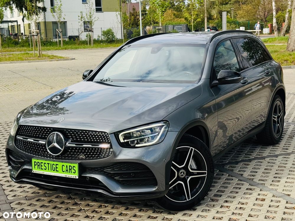 Mercedes-Benz GLC 200 4Matic 9G-TRONIC AMG Line Plus - 19