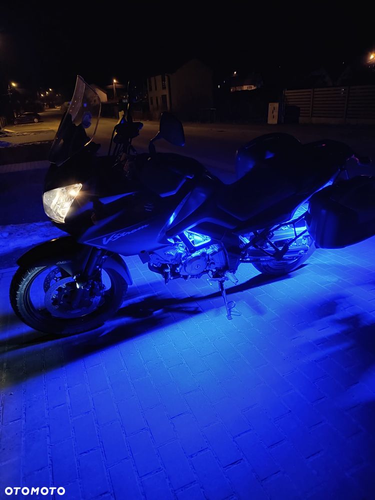 Suzuki V-STROM - 11