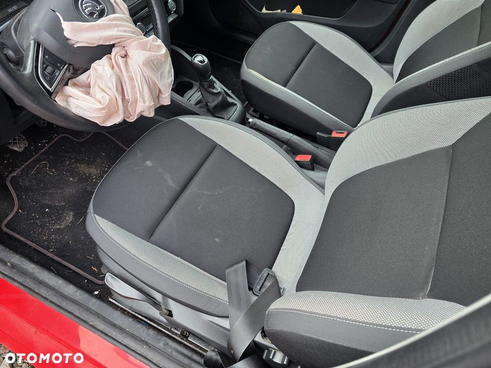 Skoda Fabia 1.2 TSI Cool Edition Red & Grey - 8