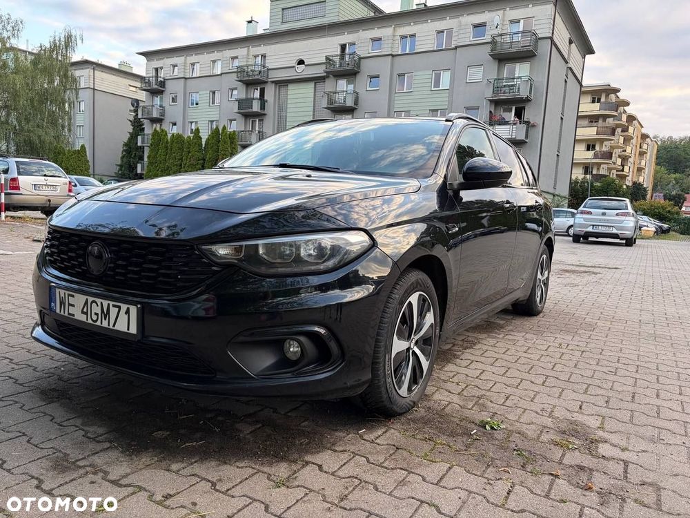 Fiat Tipo 1.6 MultiJet DCT Lounge - 22