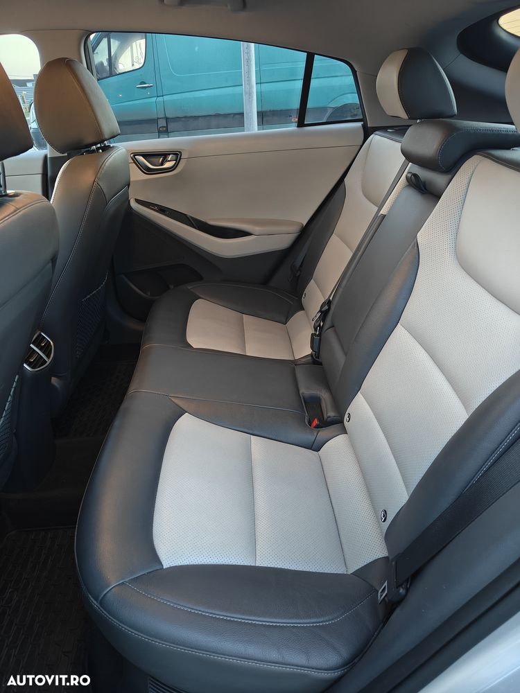 Hyundai IONIQ 141CP Exclusive - 13