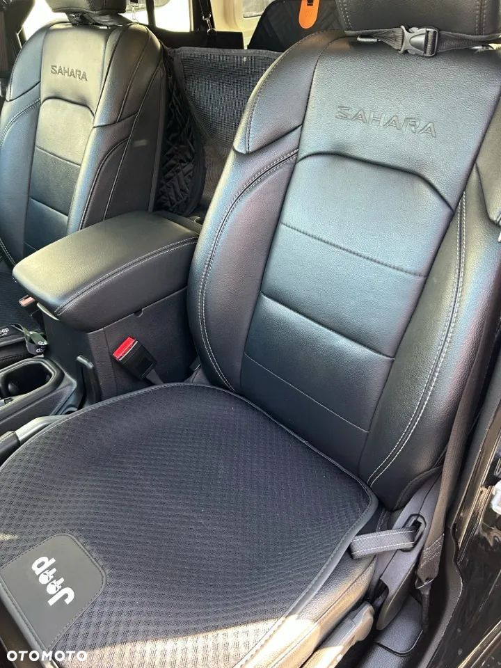 Jeep Wrangler Unlimited GME 2.0 Turbo Sahara - 23