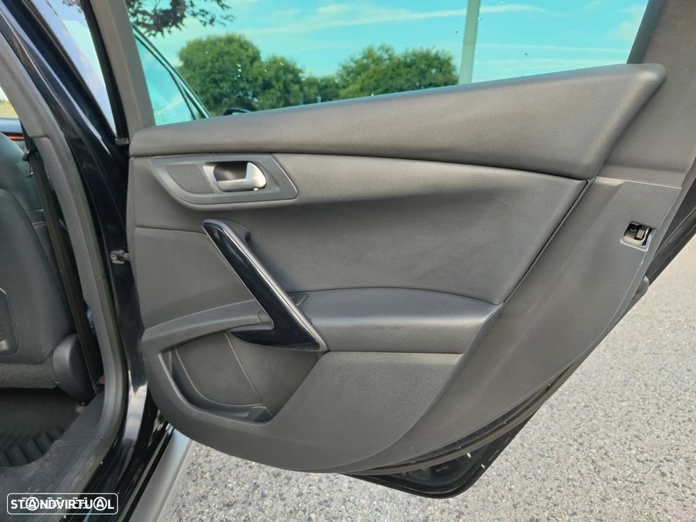 Peugeot 508 RXH 2.0 HDi Hybrid4 2-Tronic - 40