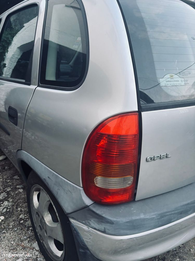 Opel Corsa - 3