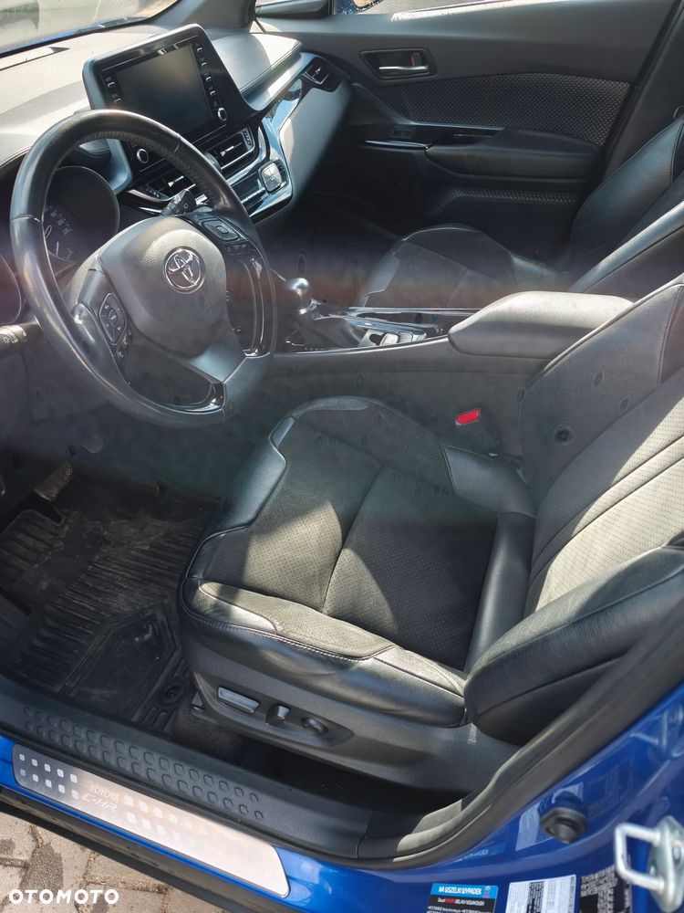 Toyota C-HR 2.0 Hybrid Black Edition - 3