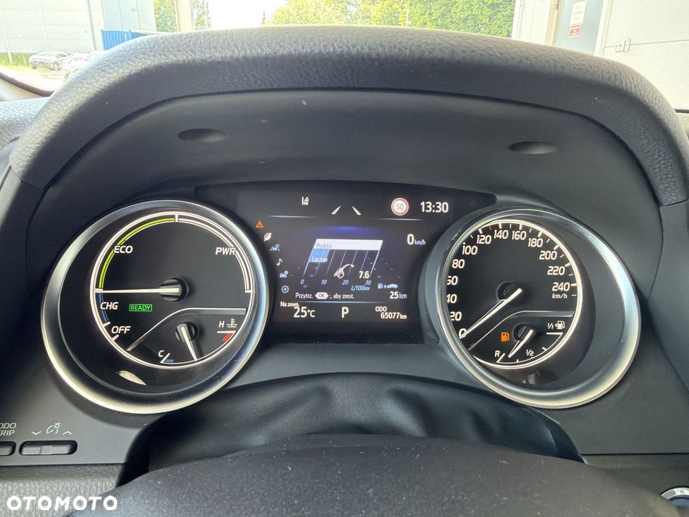 Toyota Camry 2.5 Hybrid Prestige CVT - 23