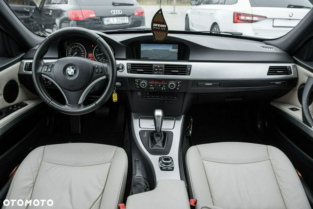 BMW Seria 3 325i Edition Sport - 5