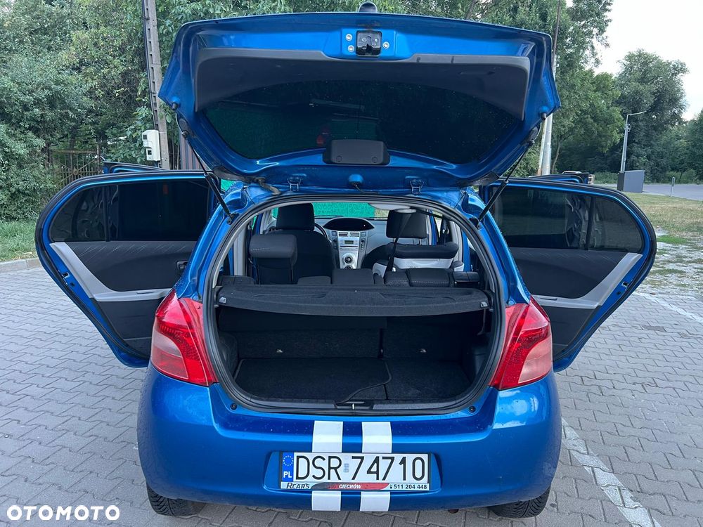 Toyota Yaris - 4