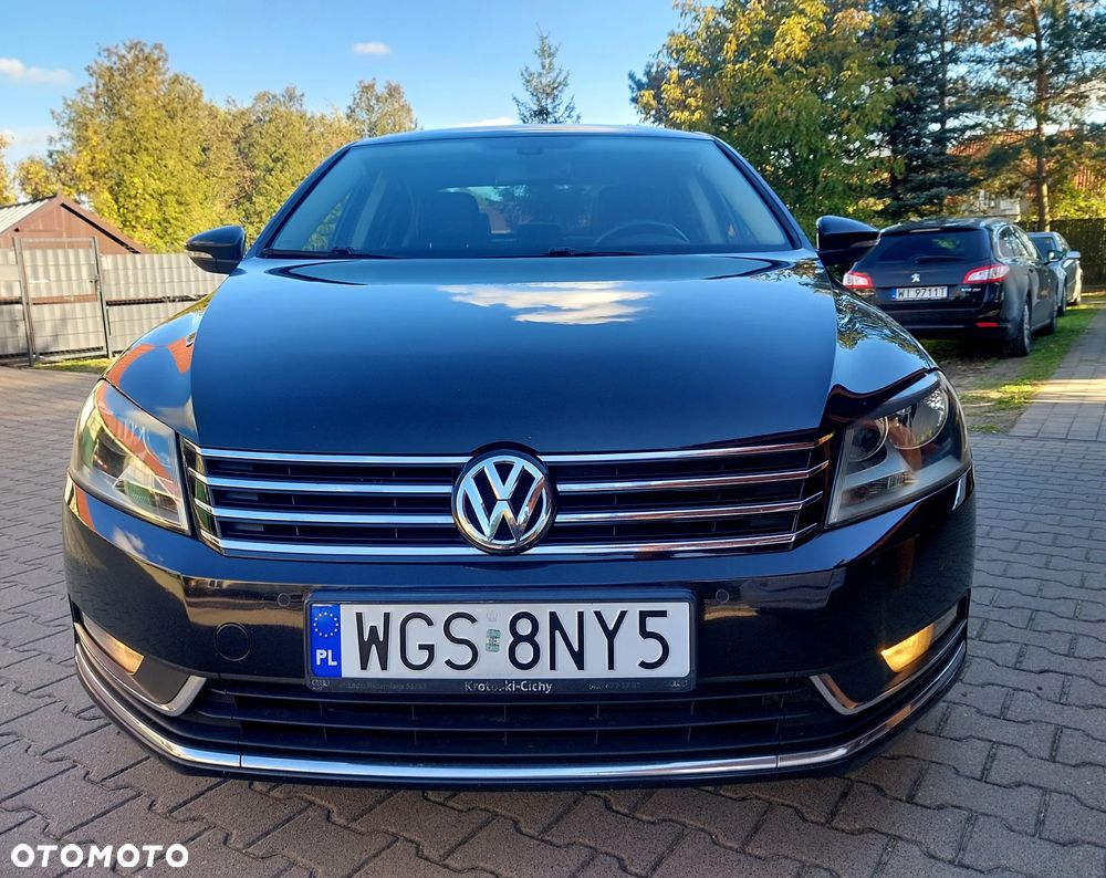2011 Volkswagen Passat 1.8 TSI Highline, photograph 1