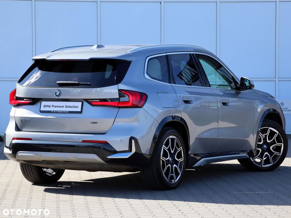 BMW iX1 - 2