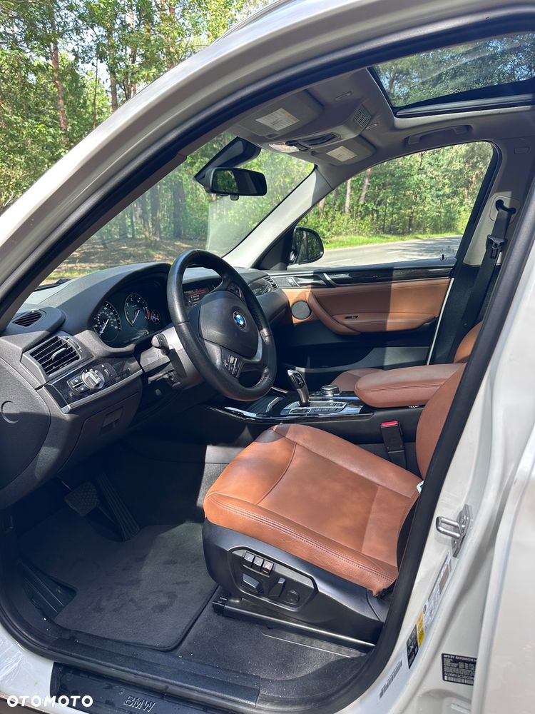 BMW X3 xDrive20d Luxury Line - 12