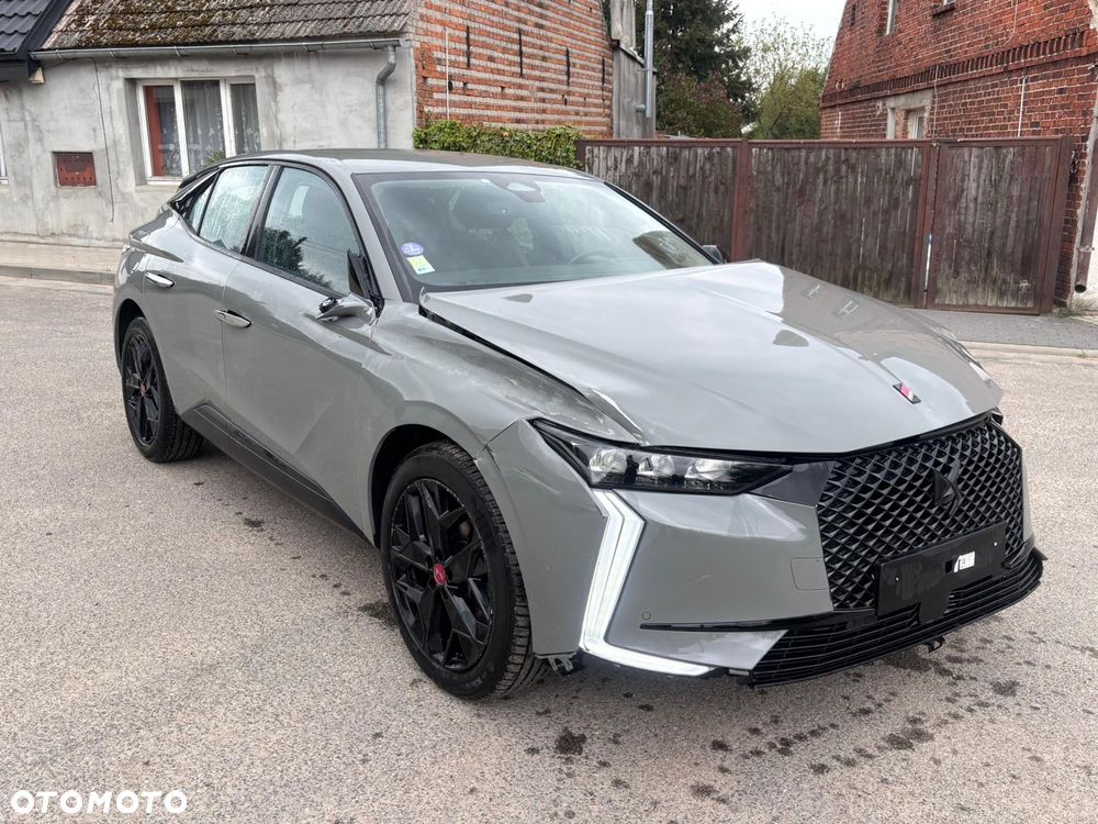 DS Automobiles DS 4 1.2 PureTech Performance Line + - 1