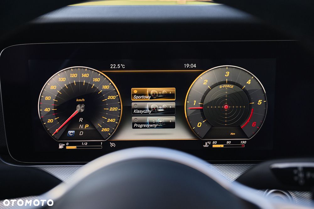 Mercedes-Benz Klasa E 220 d 4-Matic 9G-TRONIC - 25