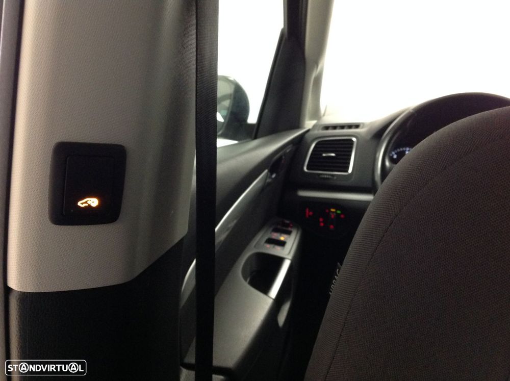 VW Sharan 2.0 TDI DSG (BlueMotion ) Highline - 21