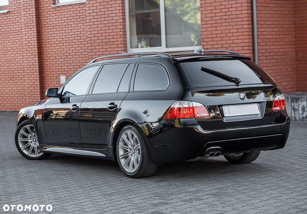 BMW Seria 5 523i Touring - 8
