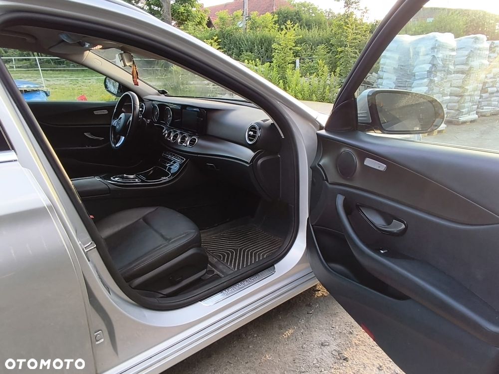 Mercedes-Benz Klasa E 200 d 9G-TRONIC - 7