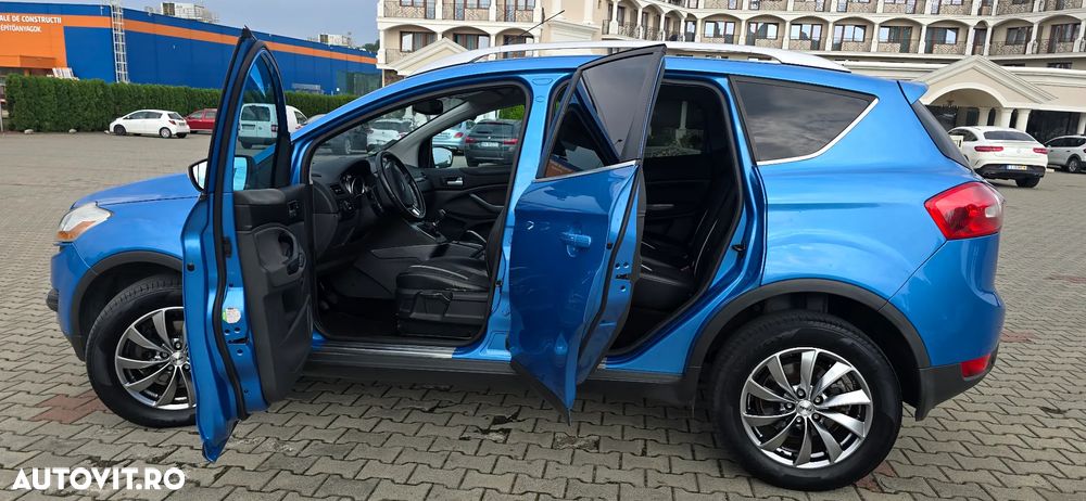 Ford Kuga 2.0 TDCi 4x4 Titanium - 3