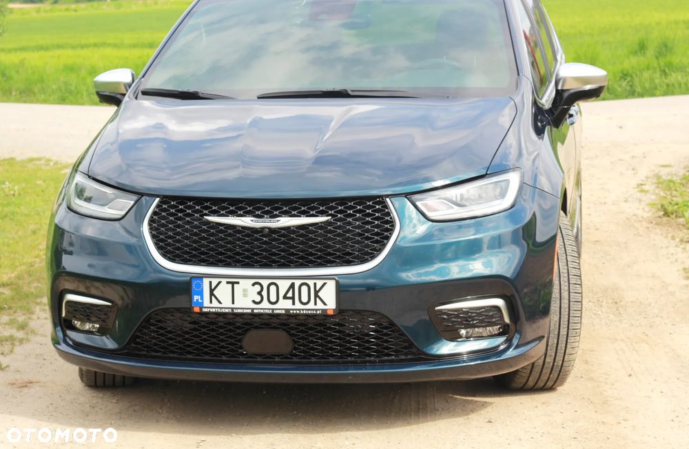 Chrysler Pacifica - 7