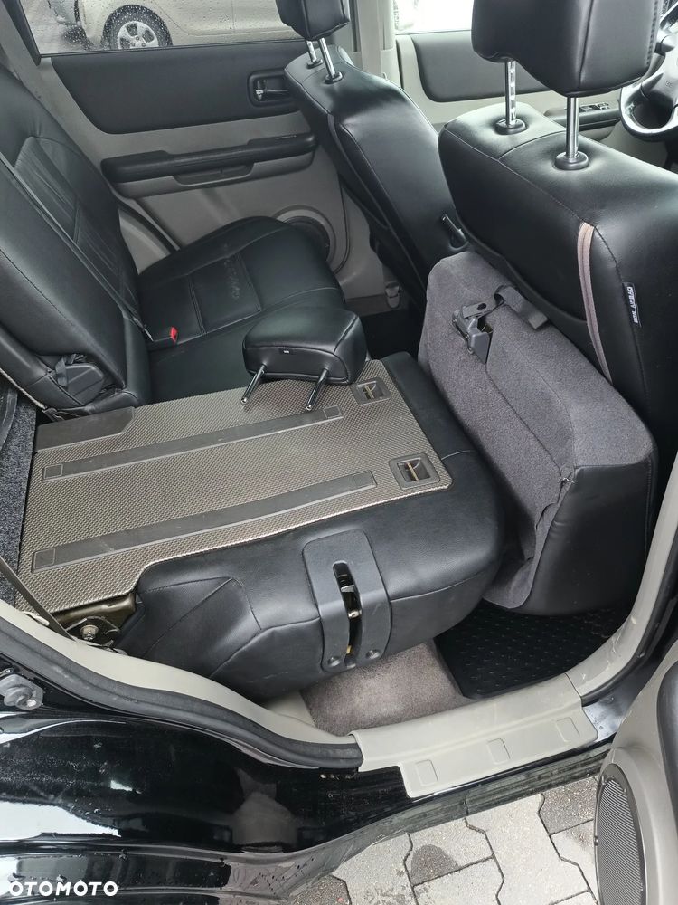 Nissan X-Trail ver-2-5-4x4-columbia - 17