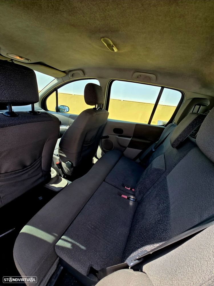 Renault Modus 1.5 dCi Confort Dynamique - 10